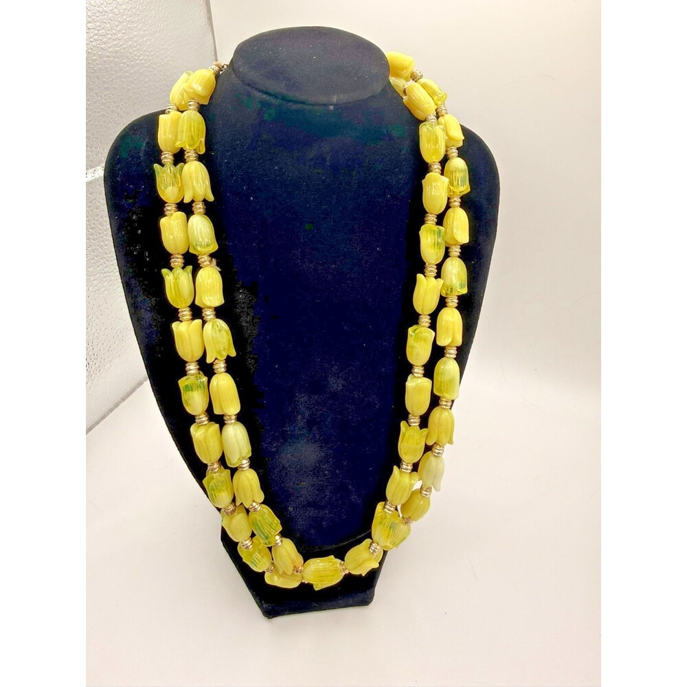 Vintage Mid Century Yellow Lucite Tulip Flower Double Strand Necklace Bellflower
